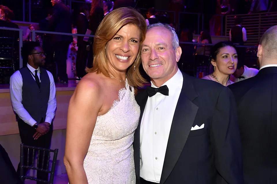 Is Hoda Kotb Married Shocking Truth and Inspiring Story