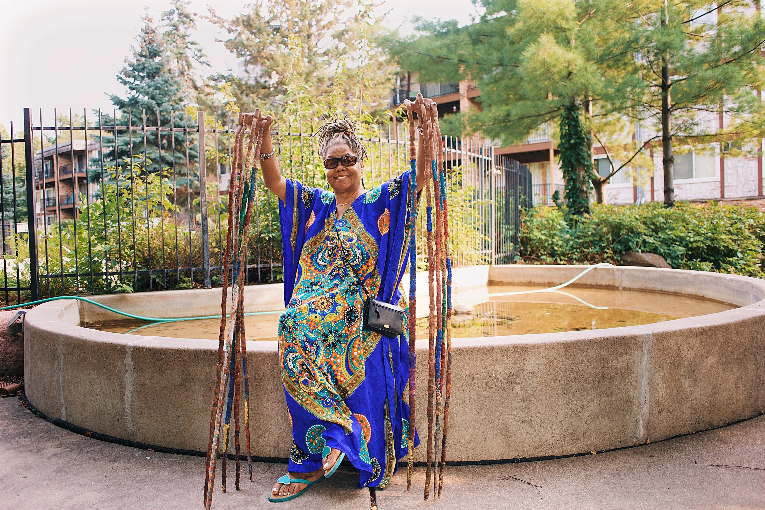 The Woman with 42-Foot Nails: Diana Armstrong’s Incredible Story of Love and Loss